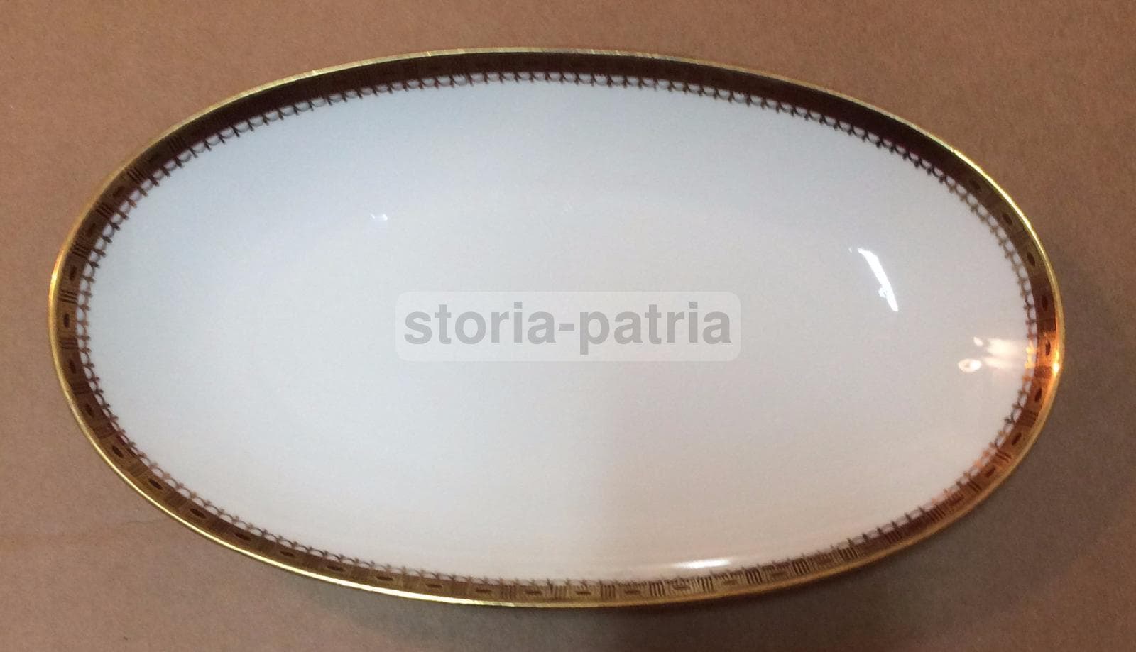 Piatto In Porcellana Seltmann Weiden Bavaria Con Decori In Oro, Anni '50