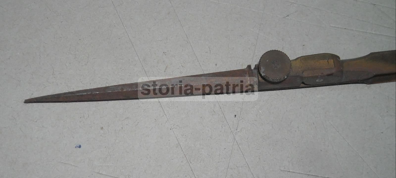 Compasso Antico In Ottone E Ferro (XIX Secolo)