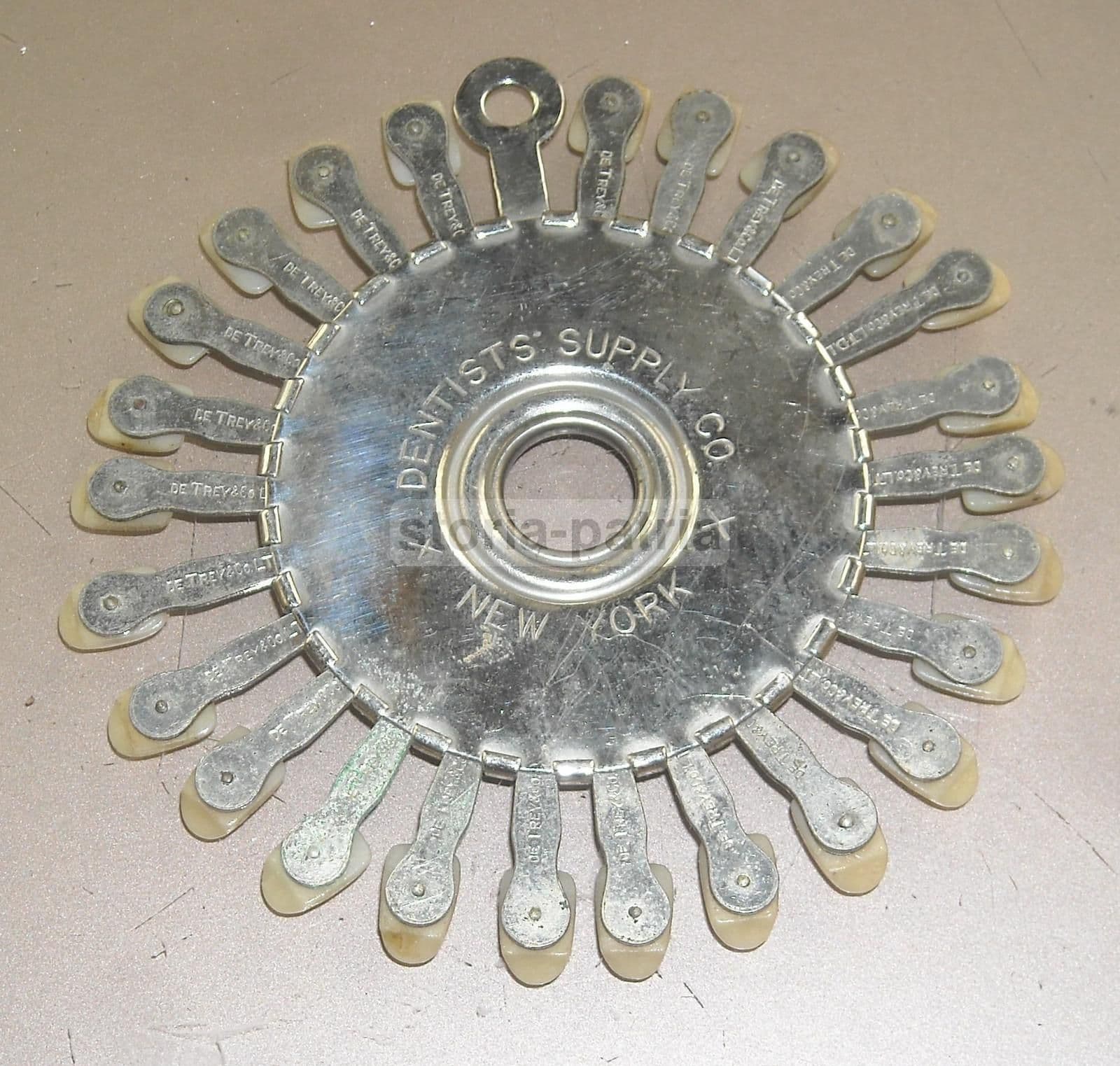 Campionario Resine Odontoiatriche Detrey New York Anni '30