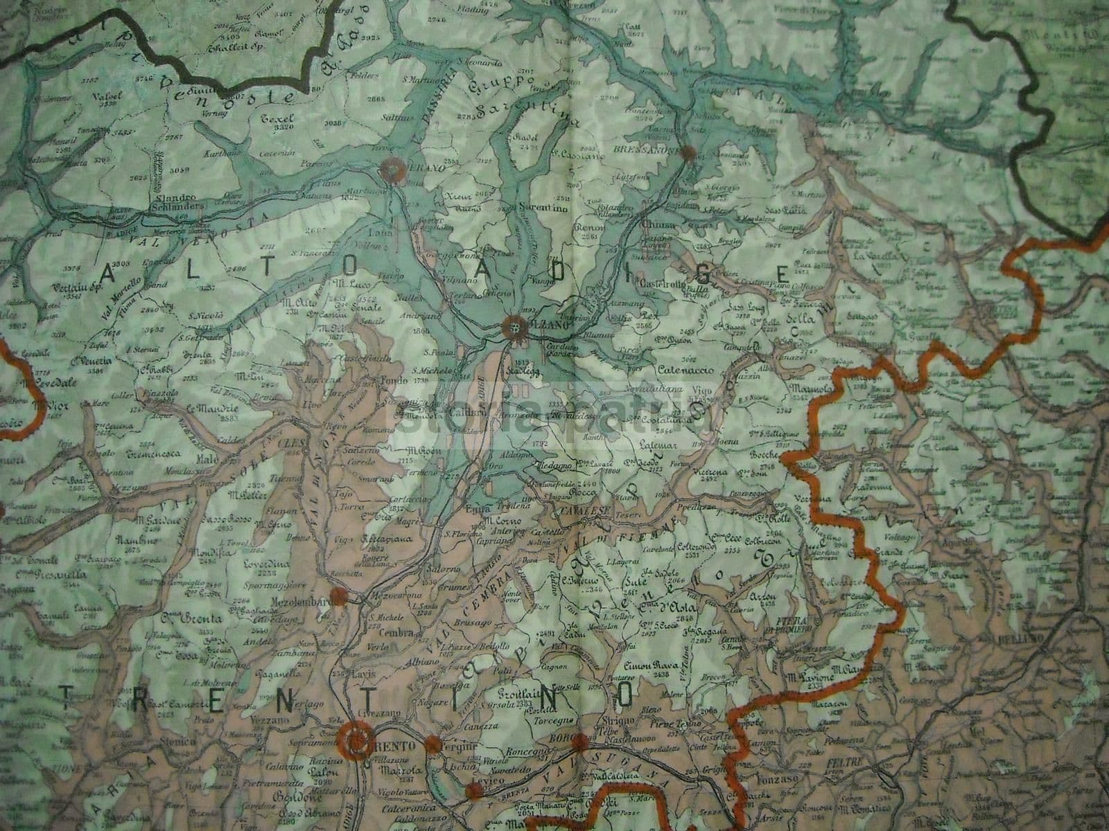 Atlante Della Nostra Guerra: 16 Tavole E Mappe Della Grande Guerra, De Agostini 1916