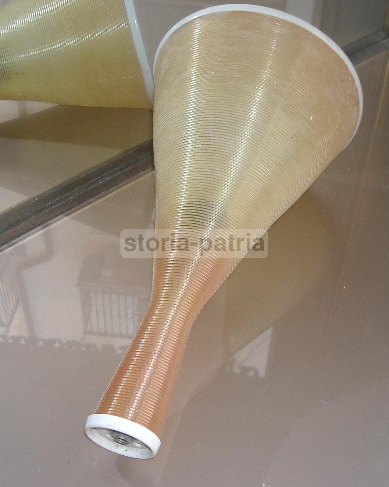 Lampada A Sospensione Vintage Gialla Anni 50 70 Design Italiano