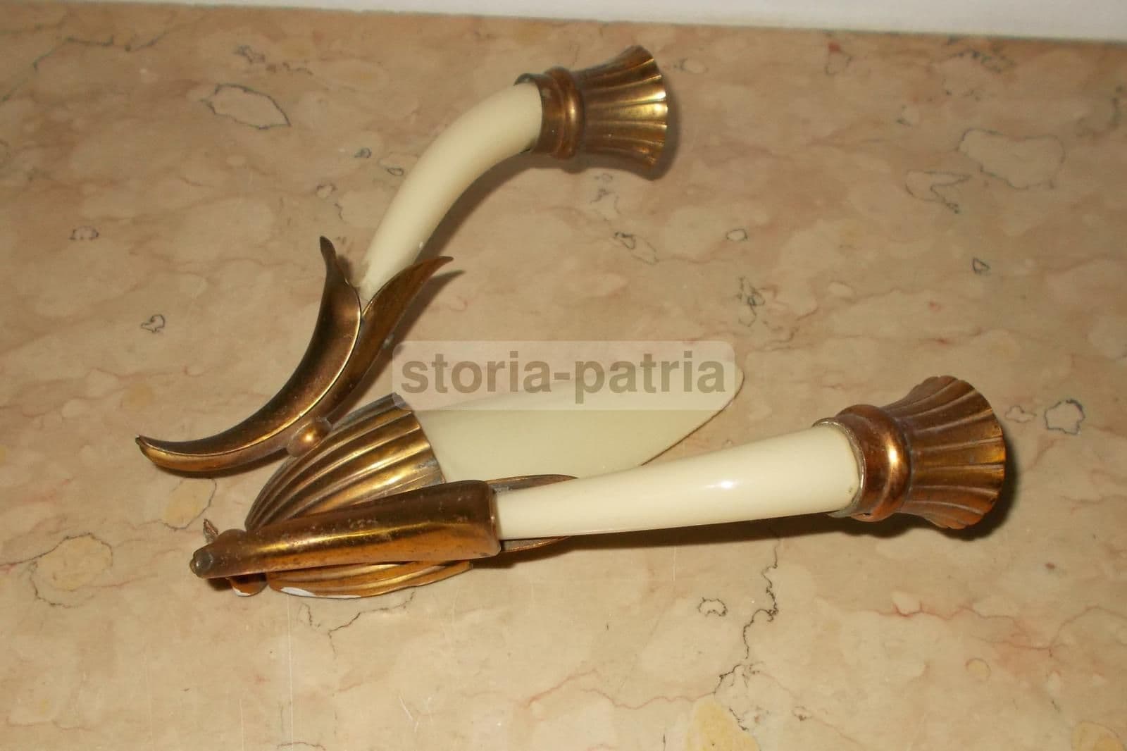 Applique Vintage Anni '50 In Ottone Dorato Stile Giò Ponti