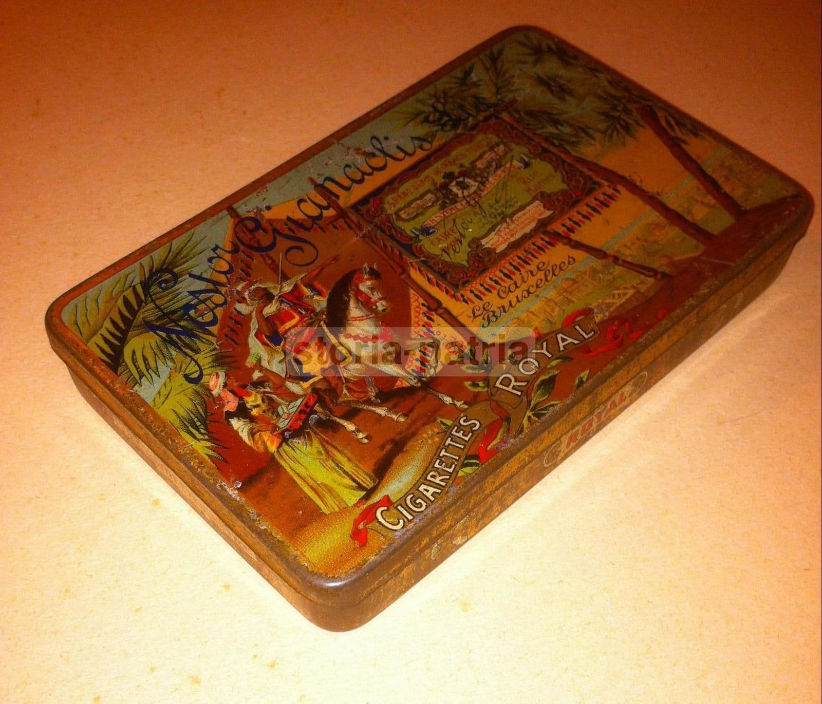 Scatola In Latta Per Sigarette Nestor Gianaclis Cairo Bruxelles, 1920 Circa