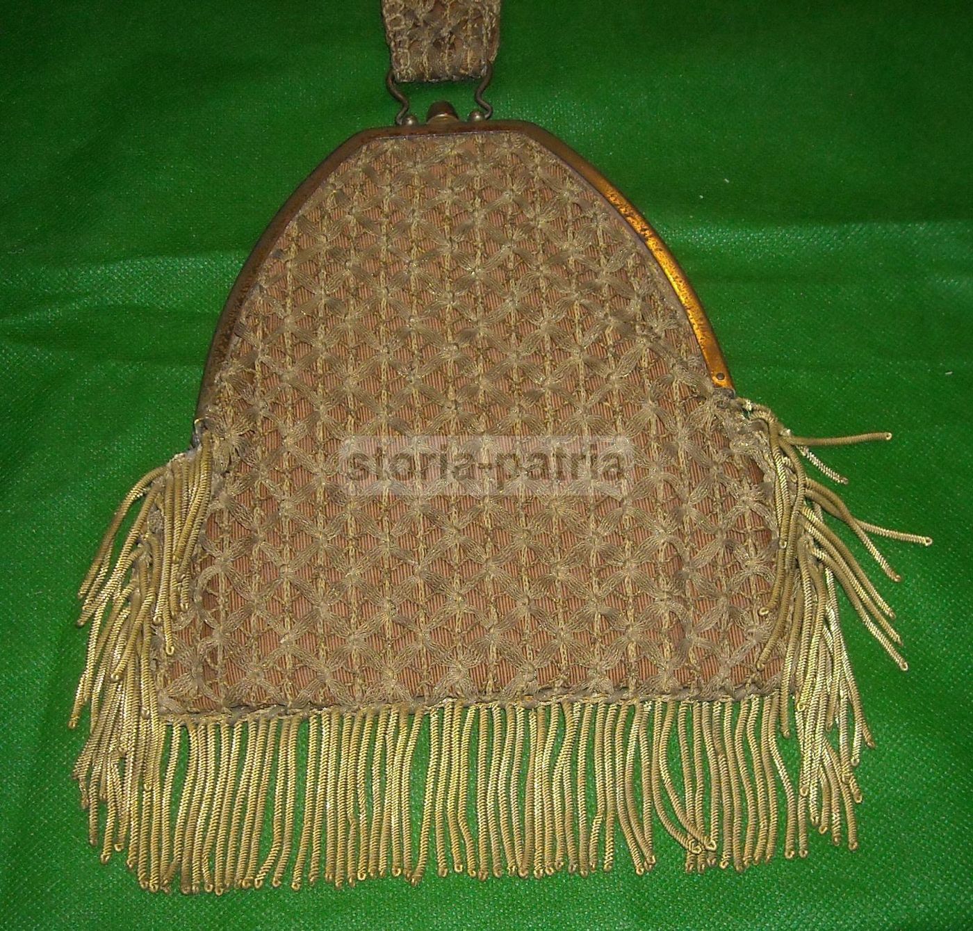 Borsetta Vintage Con Lavorazione Artistica Dorata (Anni '900)