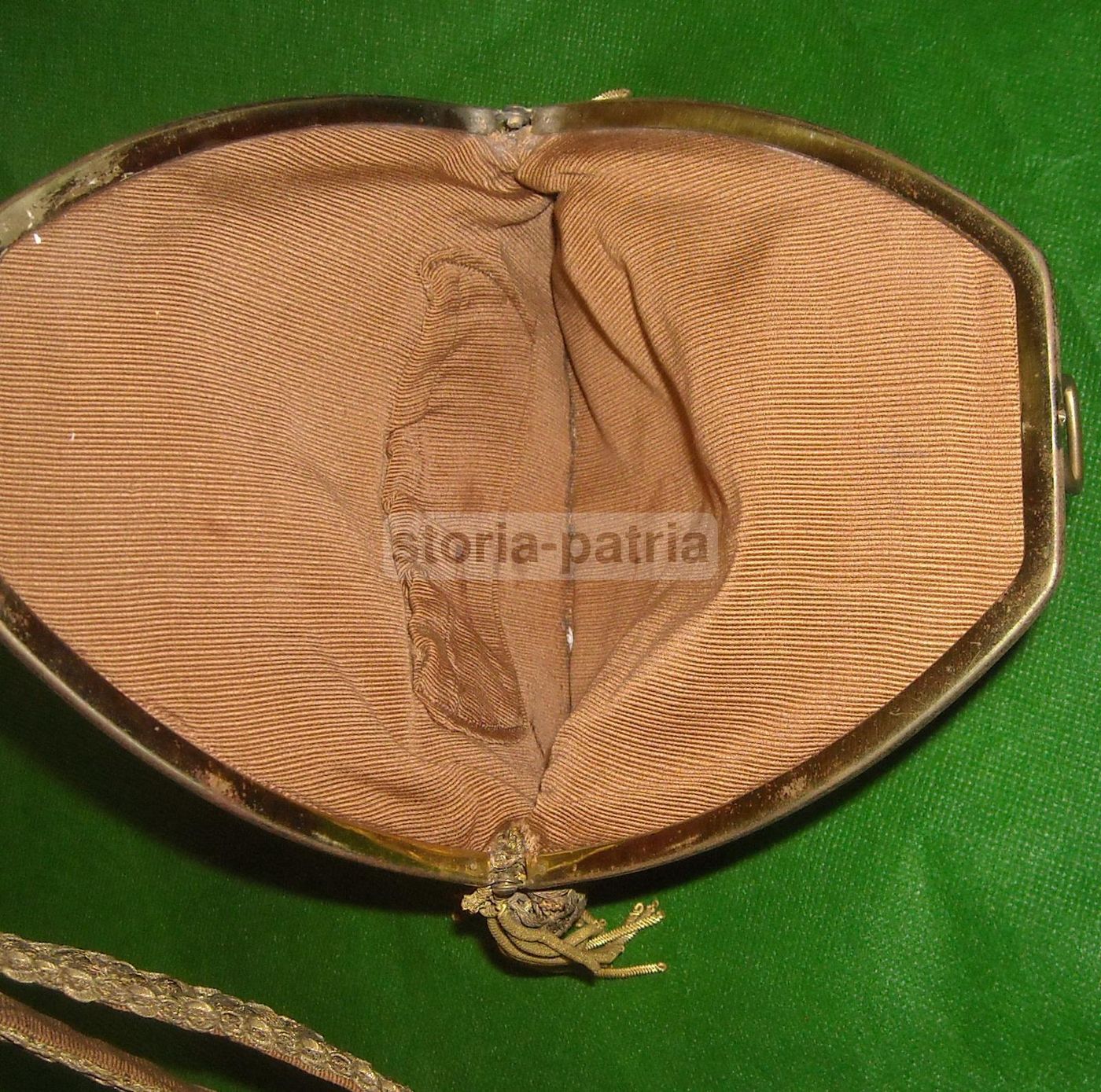 Borsetta Vintage Con Lavorazione Artistica Dorata (Anni '900)