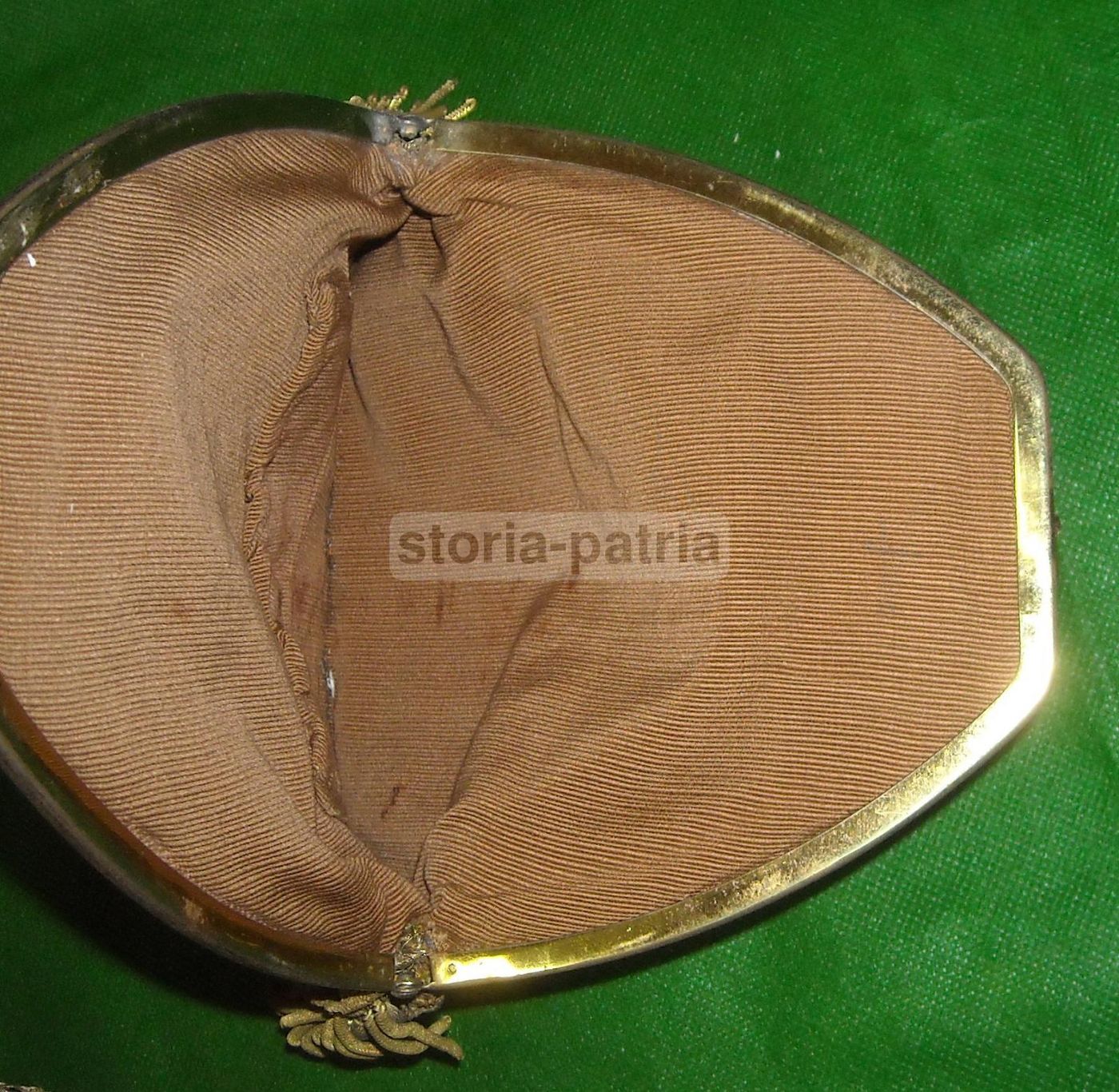 Borsetta Vintage Con Lavorazione Artistica Dorata (Anni '900)