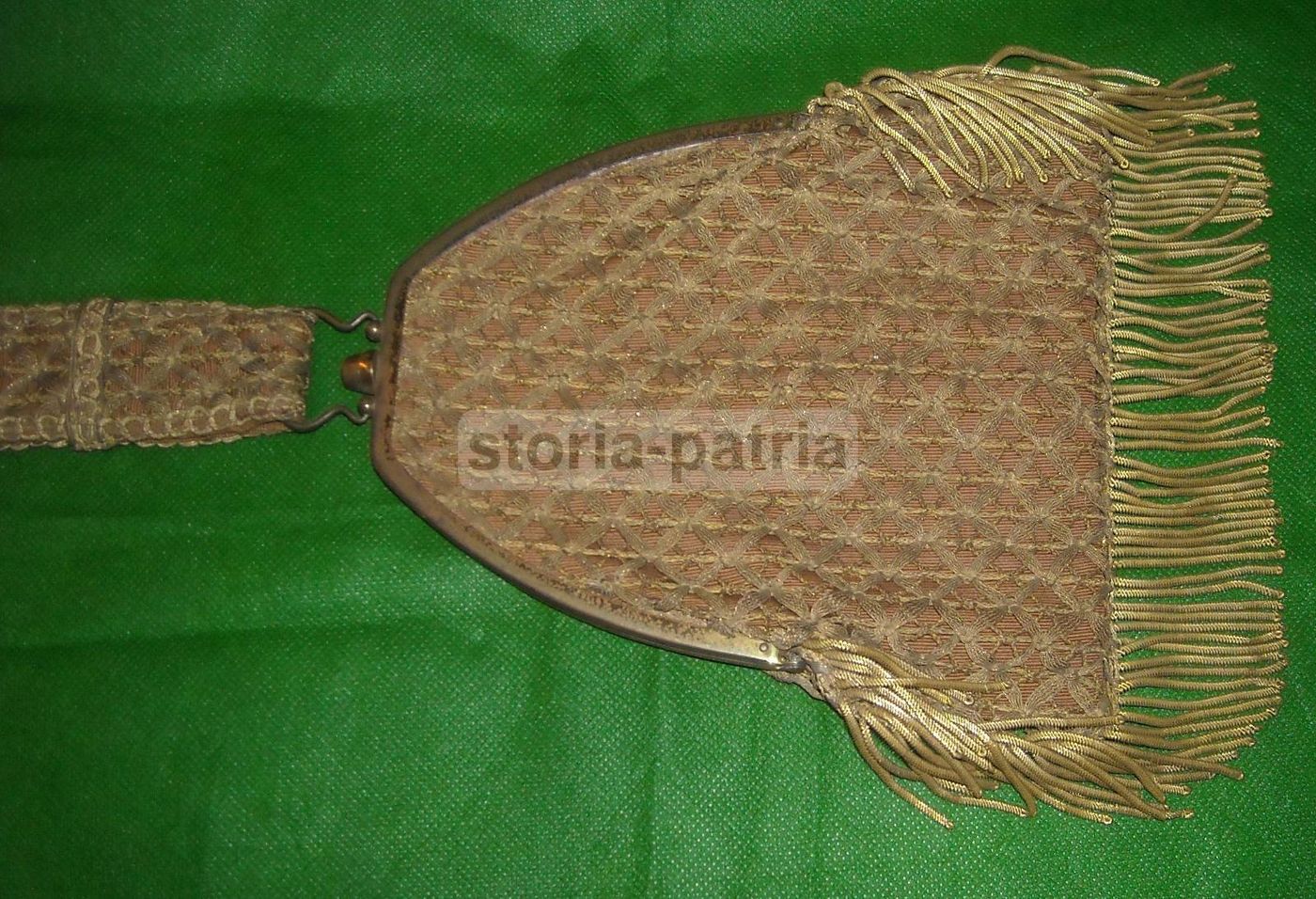 Borsetta Vintage Con Lavorazione Artistica Dorata (Anni '900)