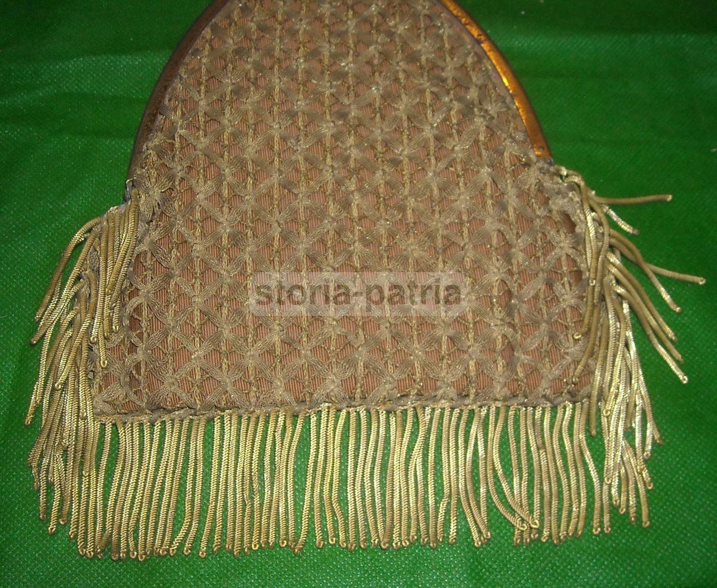 Borsetta Vintage Con Lavorazione Artistica Dorata (Anni '900)