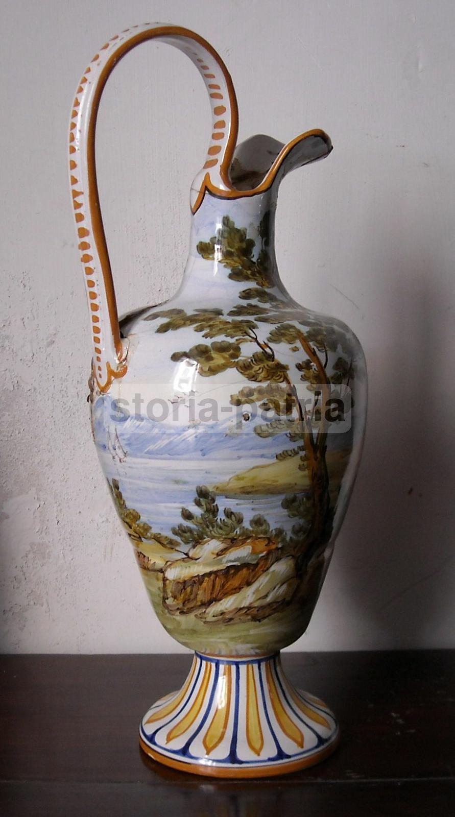 Brocca In Ceramica Di A. Desiderio Con Vedute Paesaggistiche, Chieti