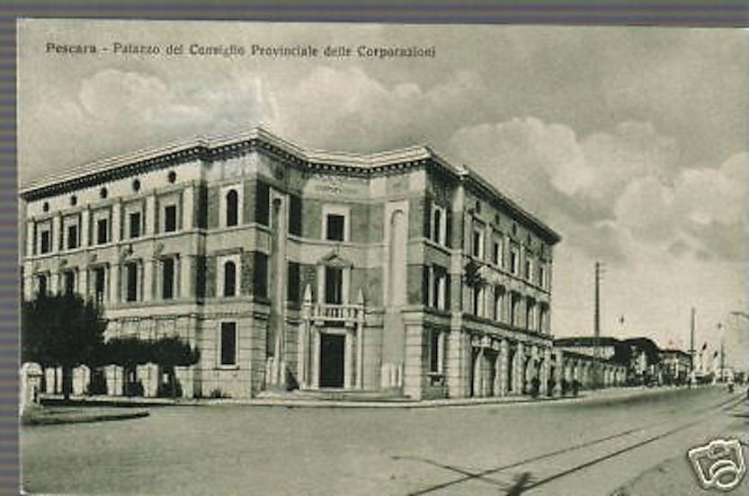 Cartolina Del Palazzo Del Consiglio Provinciale Delle Corporazioni A Pescara, 1919