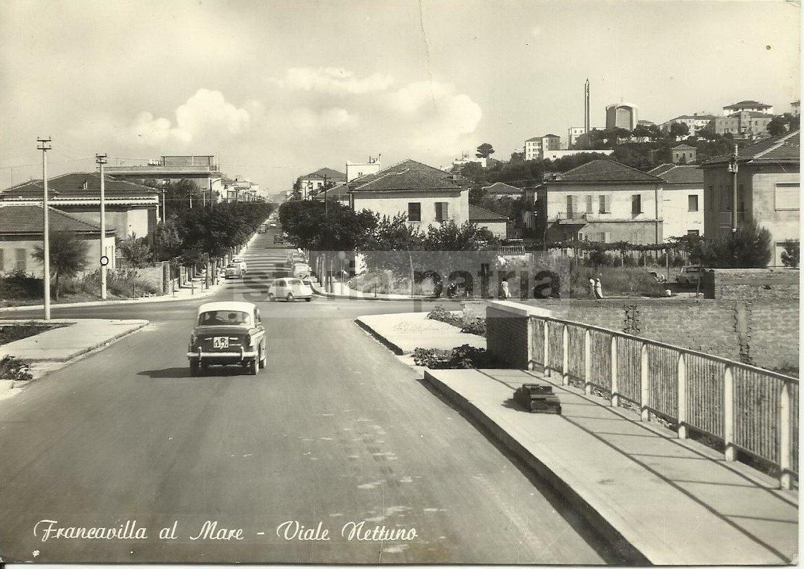 Cartolina Francavilla A Mare, Viale Nettuno, Auto d'Epoca 1962