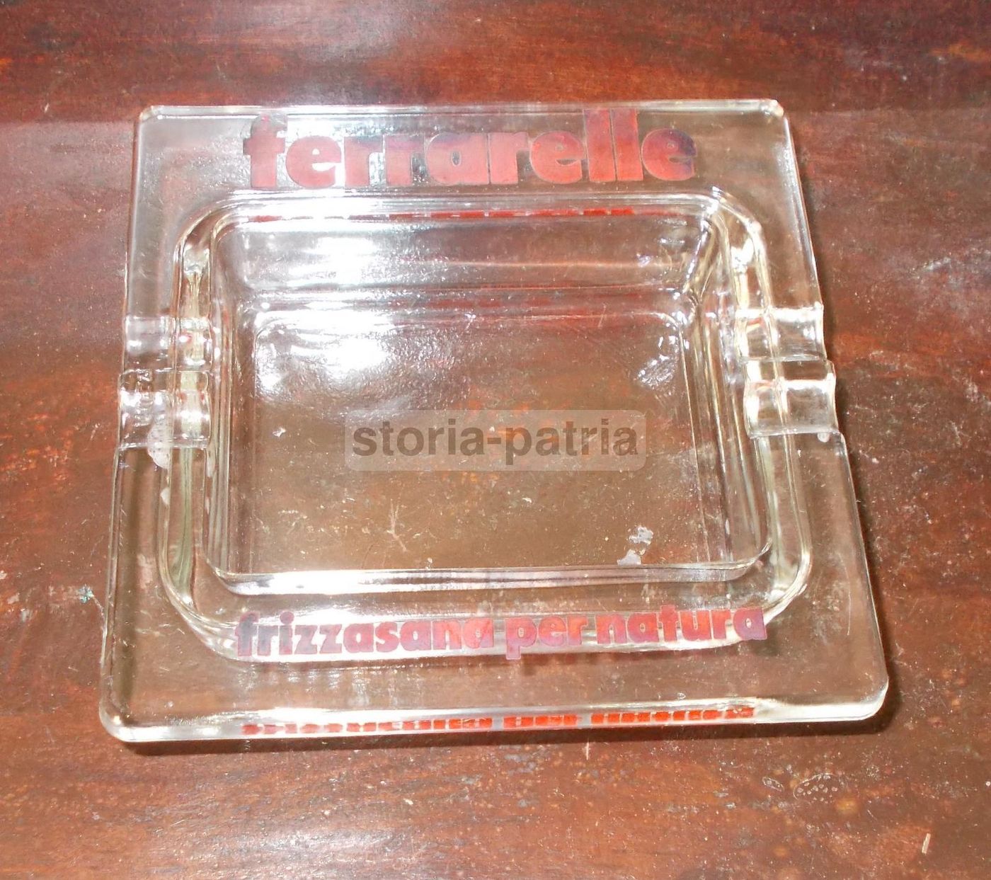 Posacenere Pubblicitario Ferrarelle Vintage Anni '60 '80 In Vetro