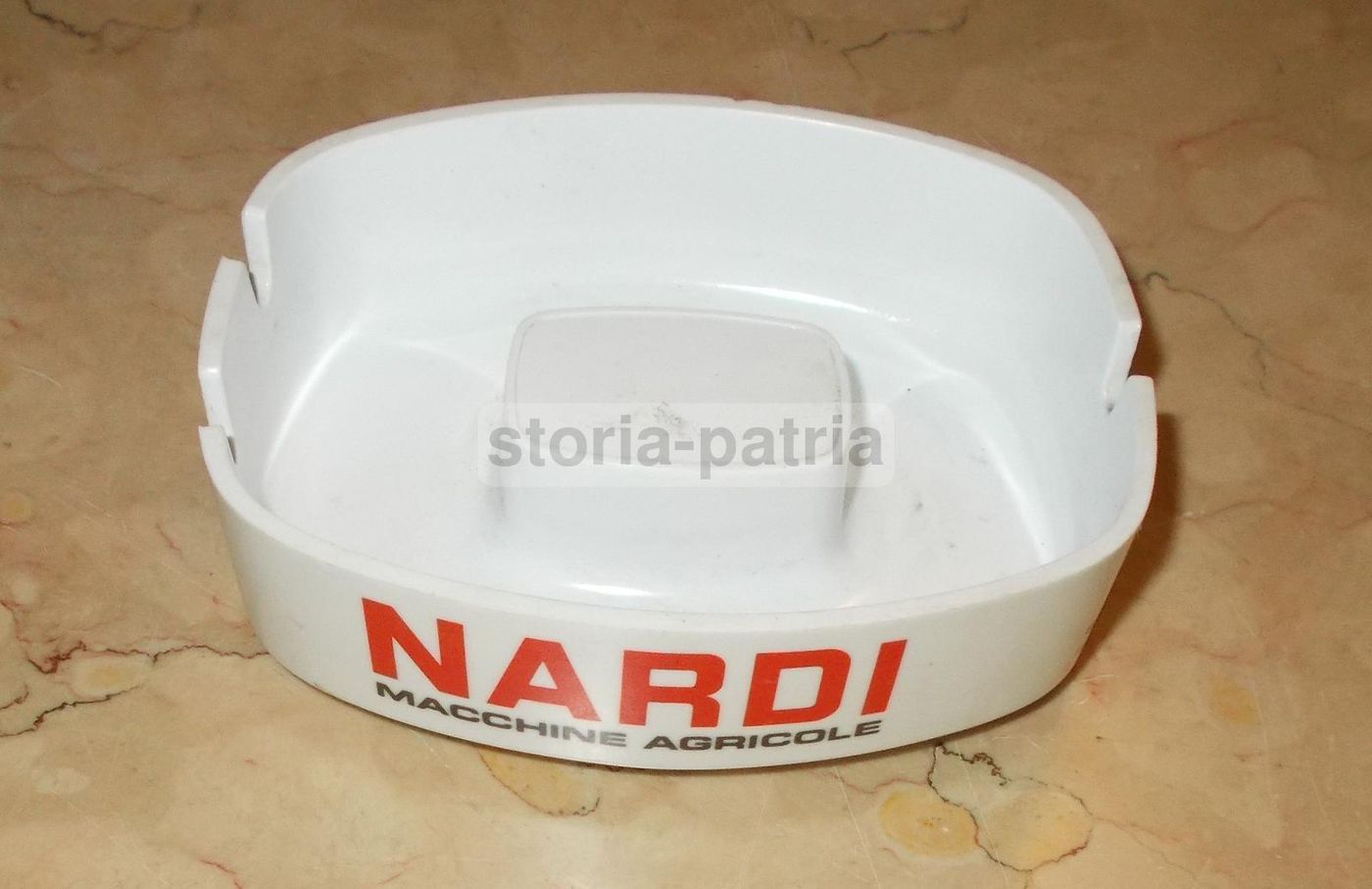 Posacenere Pubblicitario Nardi Macchine Agricole Perugia Anni 60 70