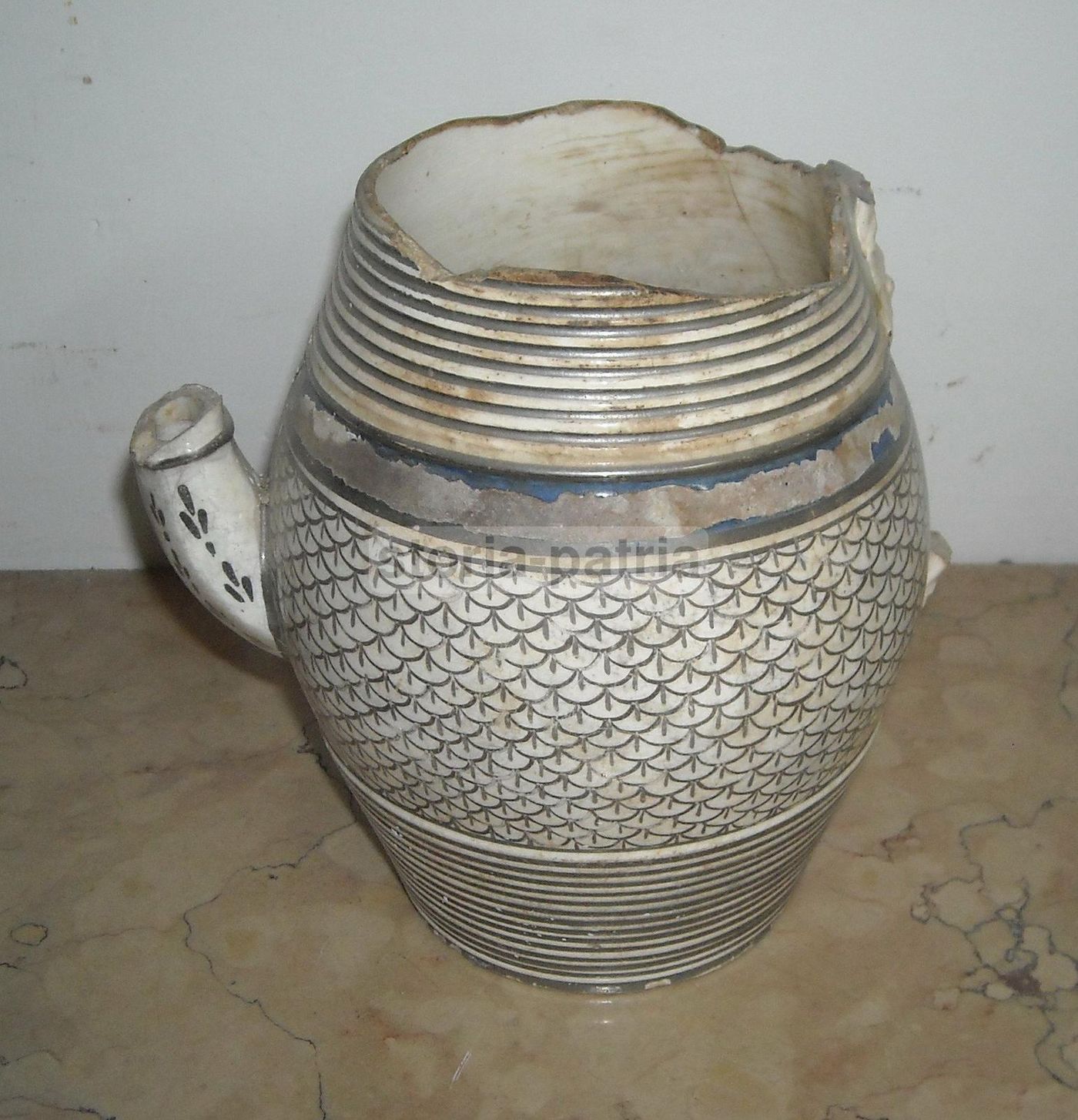 Brocca In Ceramica Napoletana Della Prima Metà Dell'800 Da Restaurare