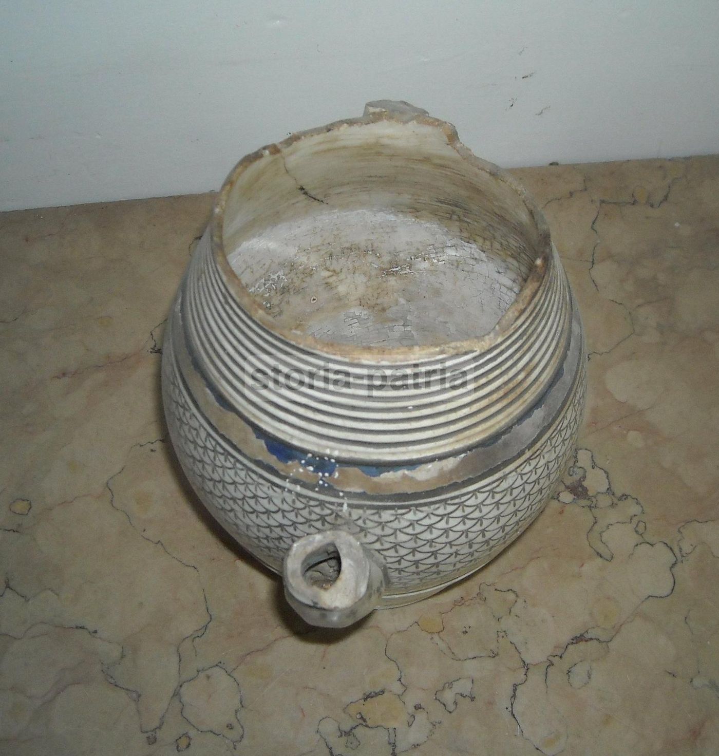 Brocca In Ceramica Napoletana Della Prima Metà Dell'800 Da Restaurare