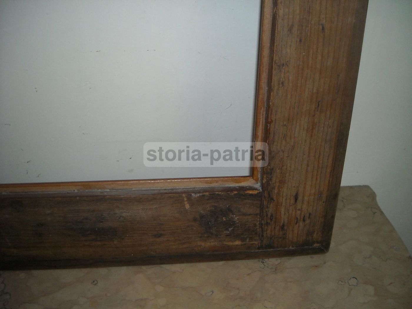 Antica Cornice In Legno Di Noce, 109x84 Cm, XIX Secolo