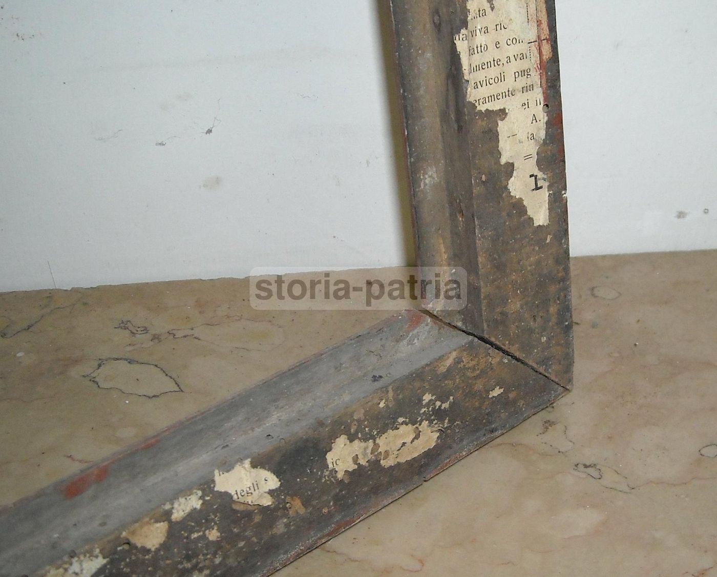 Antica Cornice In Legno Massiccio, XIX Secolo