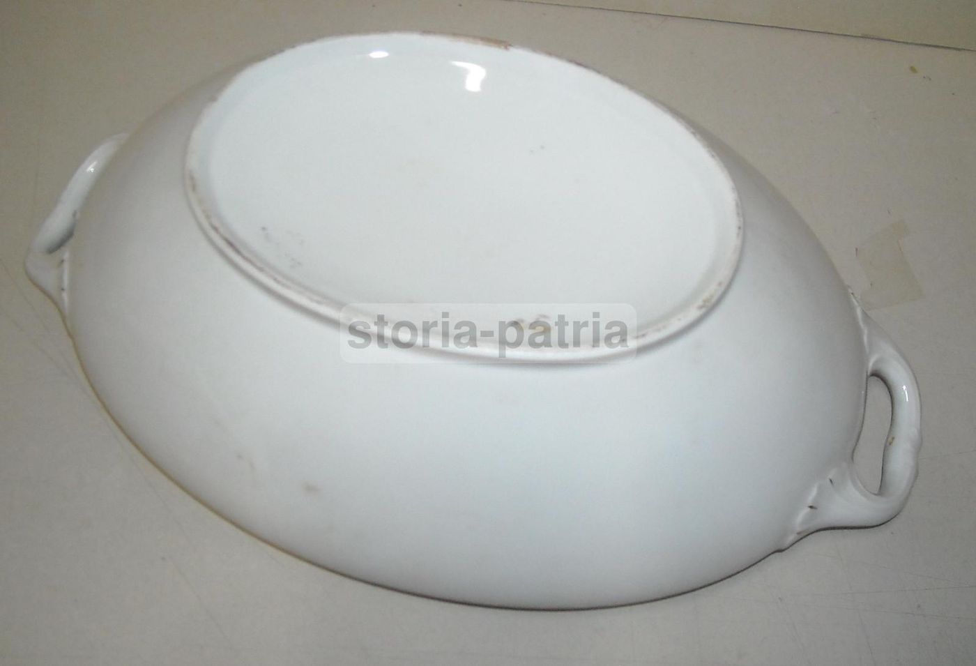 Zuppiera Antica In Porcellana Bianca Con Decori Verdi E Dorature
