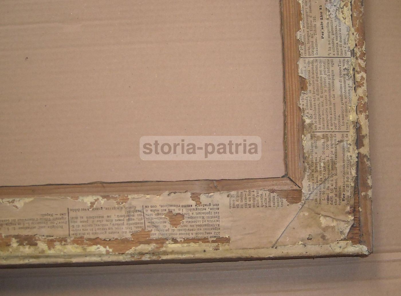 Antica Cornice In Legno E Carta Impressa Ramata, XIX Secolo