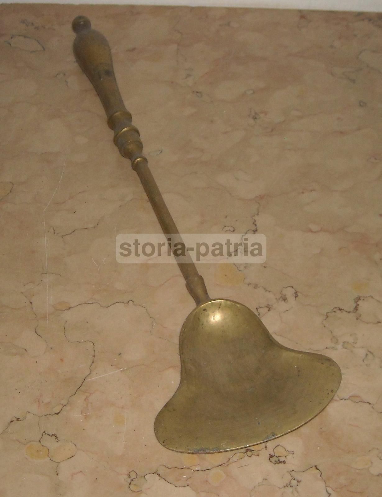 Antica Paletta Per Braciere In Ottone, Fine XIX   Inizio XX Secolo