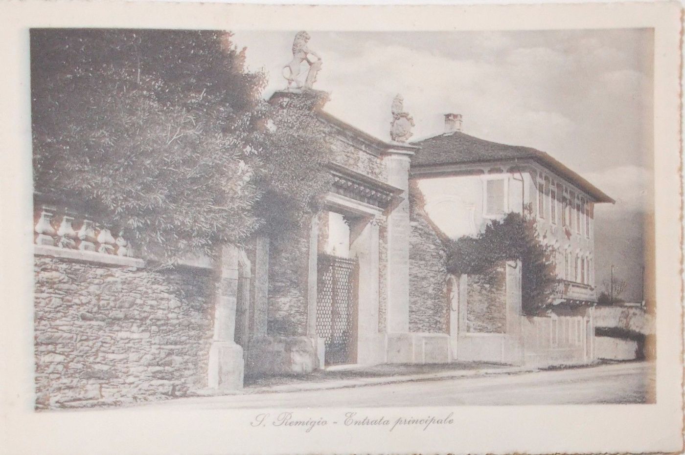 Album Cartoline Antiche Di Pallanza, Lago Maggiore, Con Stemma Araldico, Circa 1920