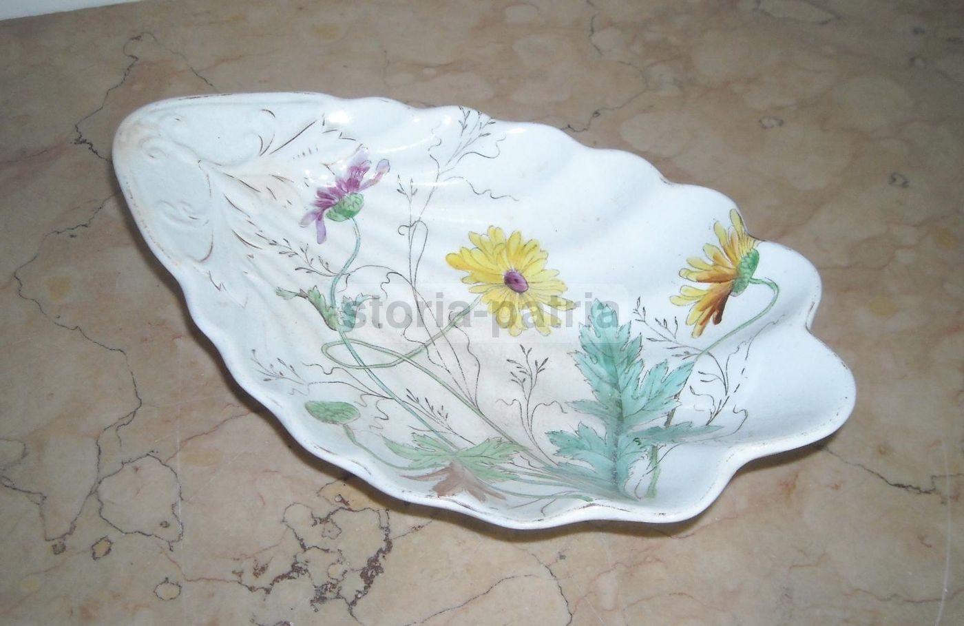 Piatto In Ceramica Laveno SCI Verbanum Stone, Fine '800, Forma A Conchiglia