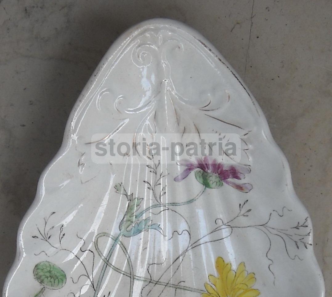 Piatto In Ceramica Laveno SCI Verbanum Stone, Fine '800, Forma A Conchiglia