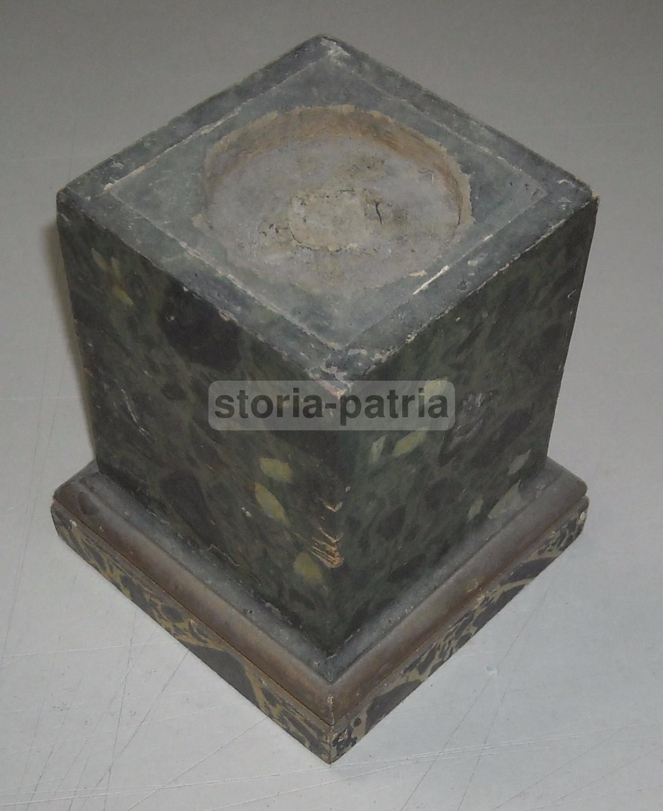 Antico Supporto Per Scultura In Legno Laccato Marmorizzato (Fine XVIII   Inizio XIX Secolo)