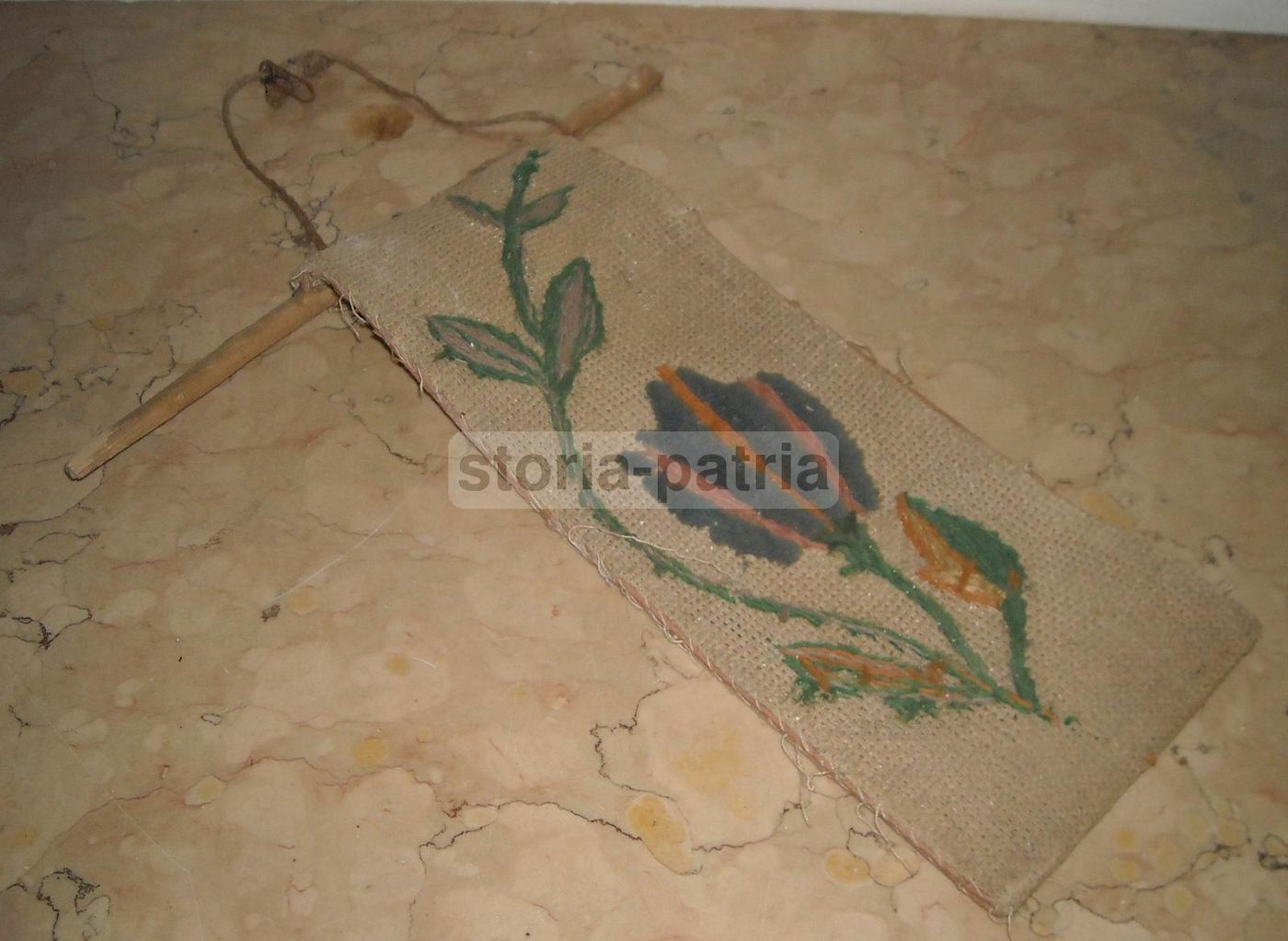 Pannello Portariviste Epoca Liberty Con Ricamo Floreale, Circa 1900