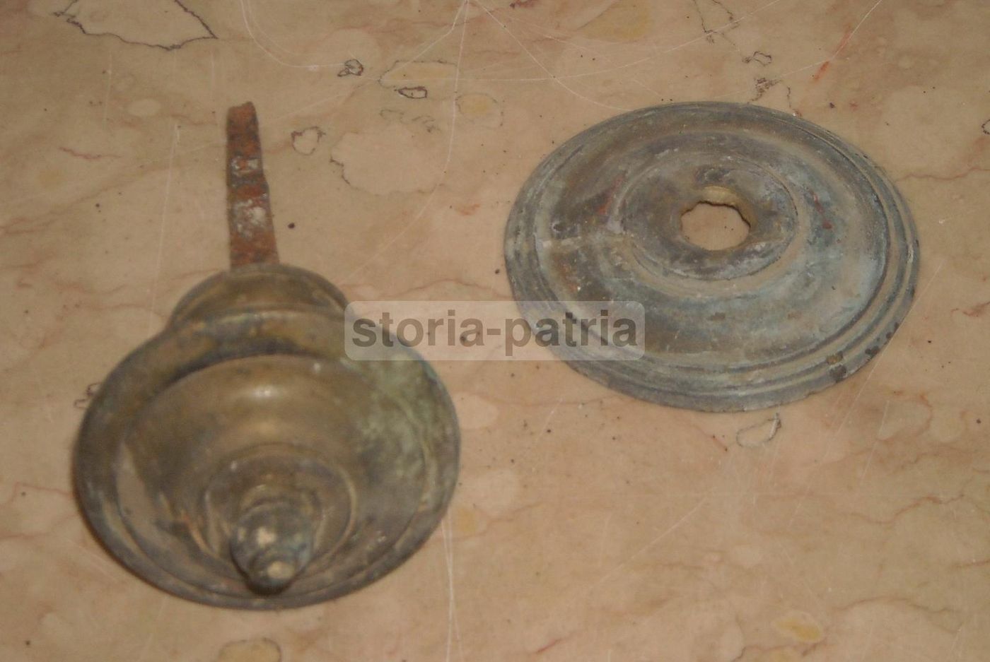 Antico Pomolo In Bronzo Del '700 Per Porte E Mobili d'Epoca