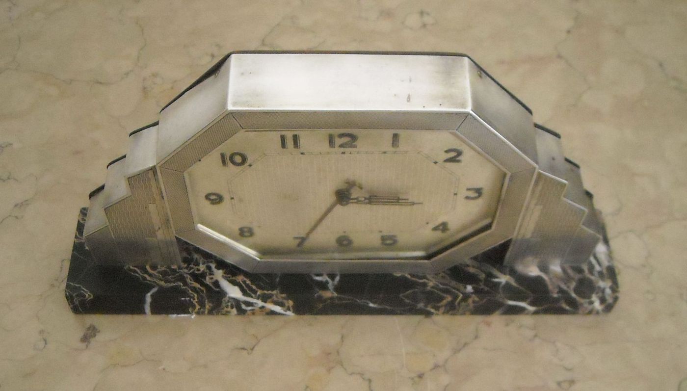 Orologio Da Tavolo Art Déco Anni '30 Argento E Marmo Nero
