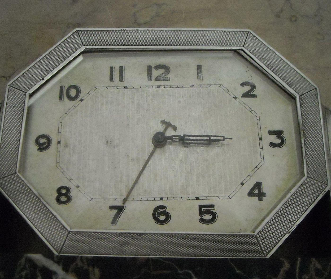 Orologio Da Tavolo Art Déco Anni '30 Argento E Marmo Nero