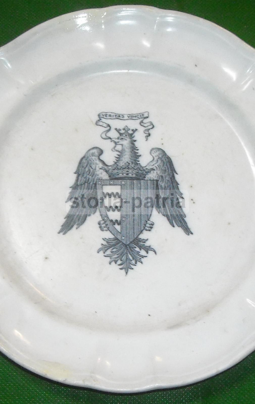 Piatto In Ceramica SCI Laveno Con Stemma Araldico Veritas Vincit