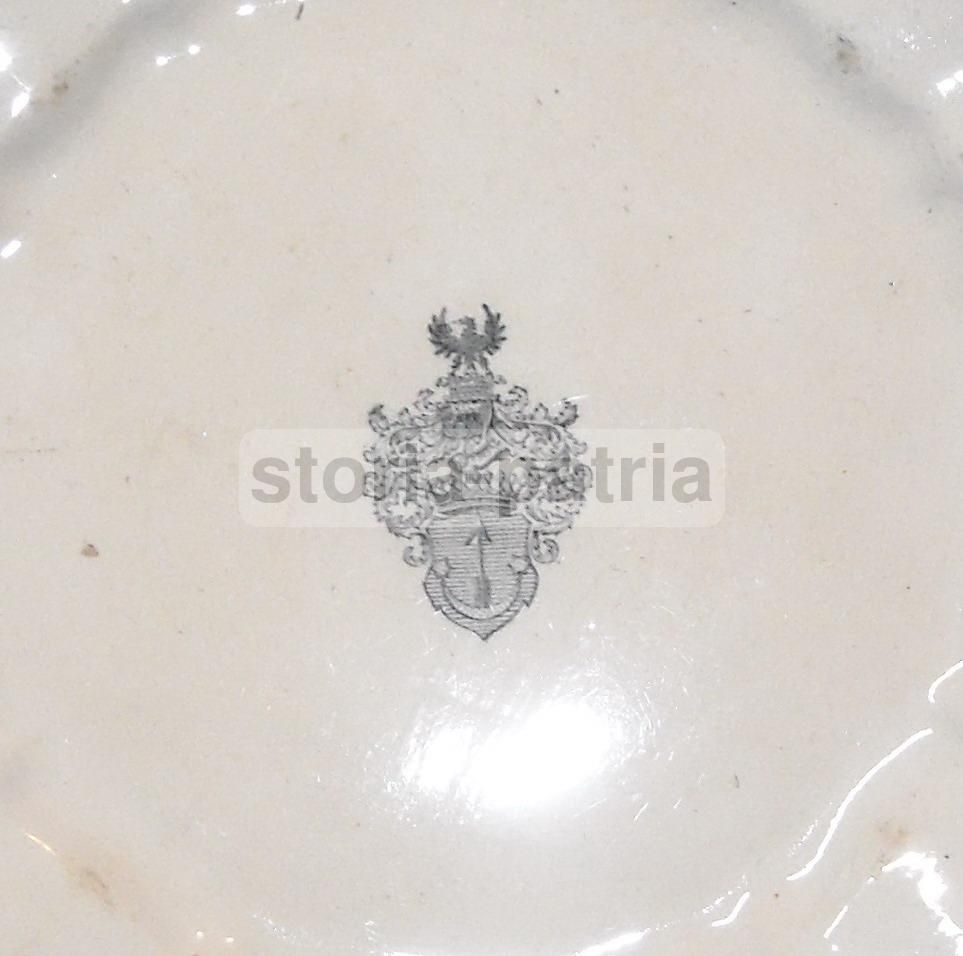 Piatto In Ceramica Richard Milano Con Stemma Gentilizio Araldico, XIX Secolo