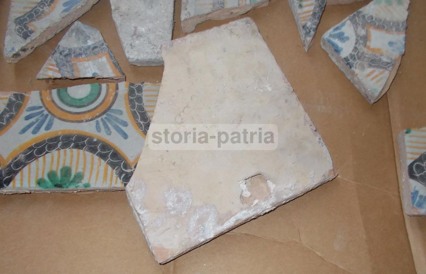 Frammenti Di Antiche Riggiole E Maioliche Napoletane, Fine XVIII   Inizio XIX Secolo