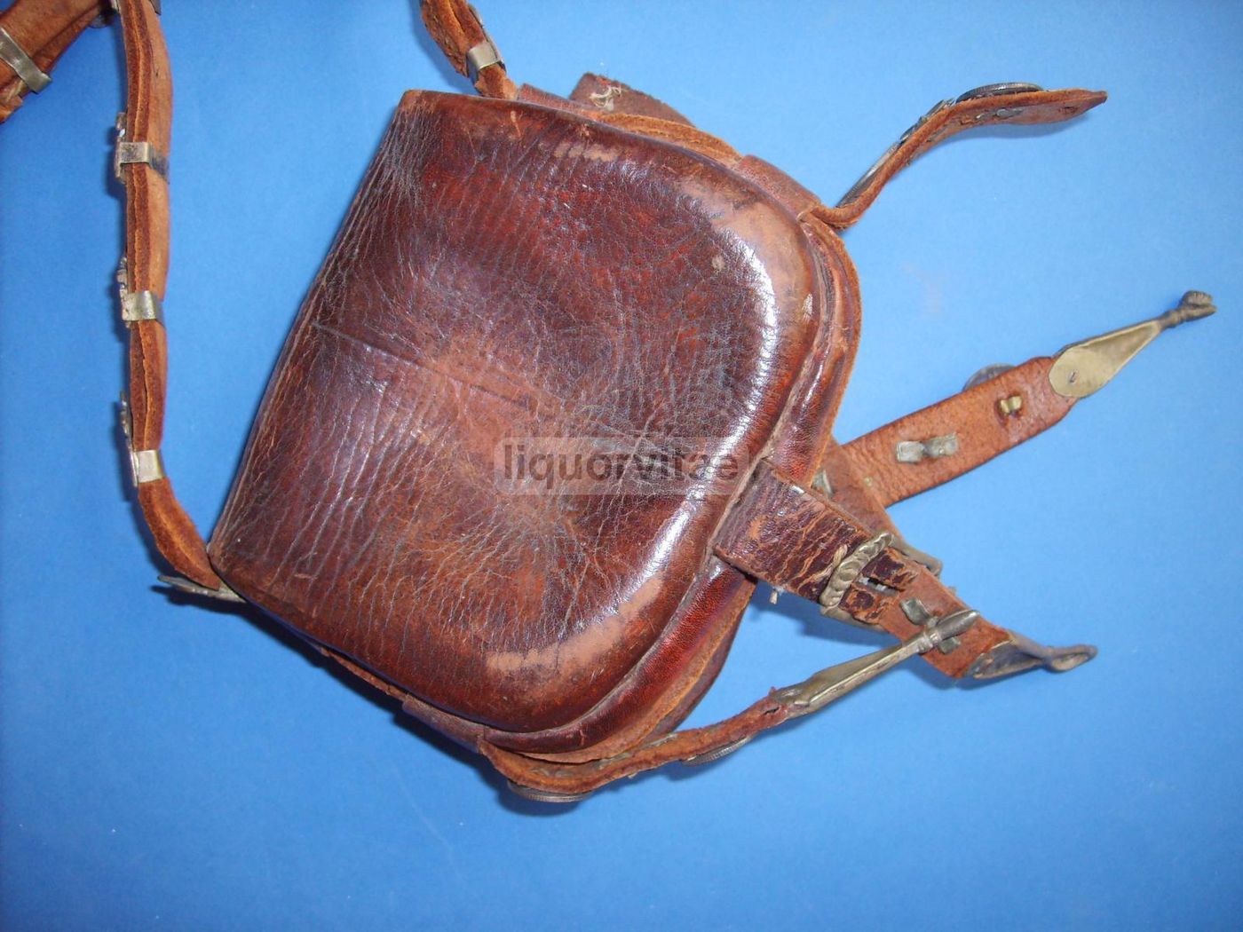 Borsa Peruviana In Cuoio Con Monete E Decorazioni Metalliche 1850