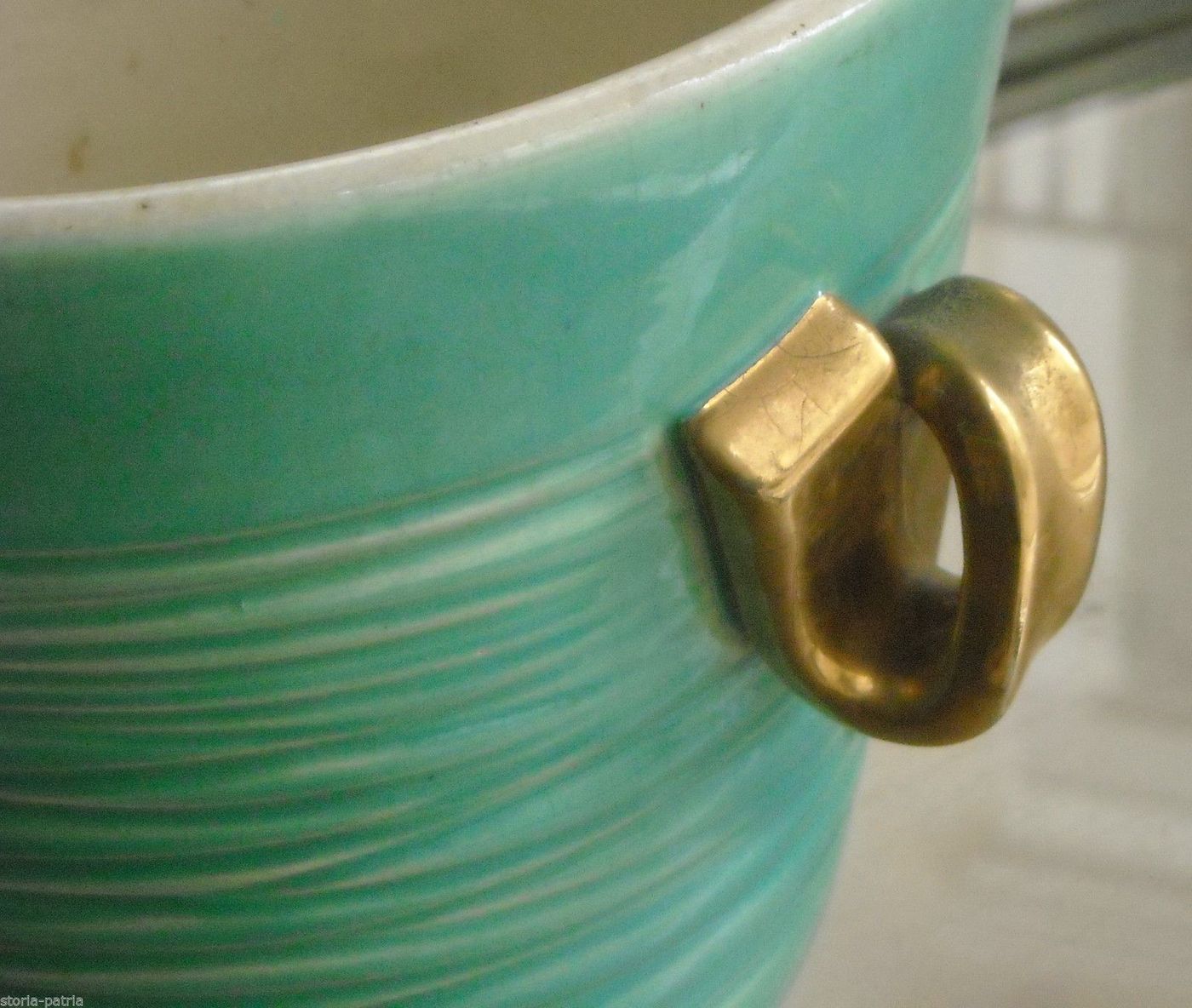 Vaso Cachepot In Ceramica Francese, Anni 1940 1960, Verde E Oro