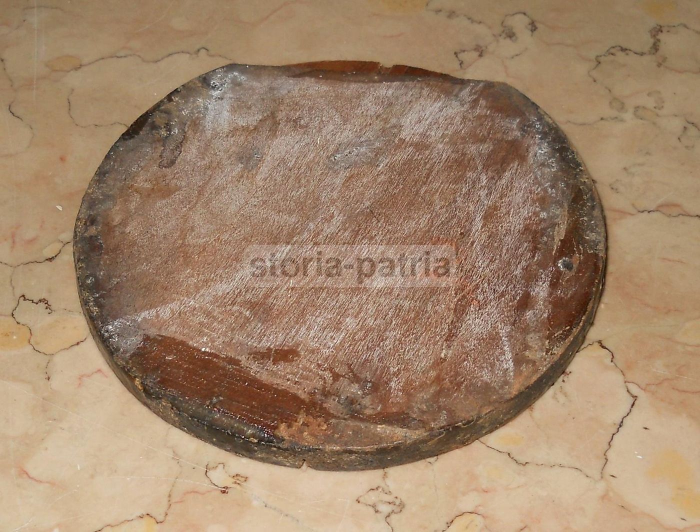 Medaglione Liberty In Legno Intagliato Con Figura Femminile, 1920 Circa