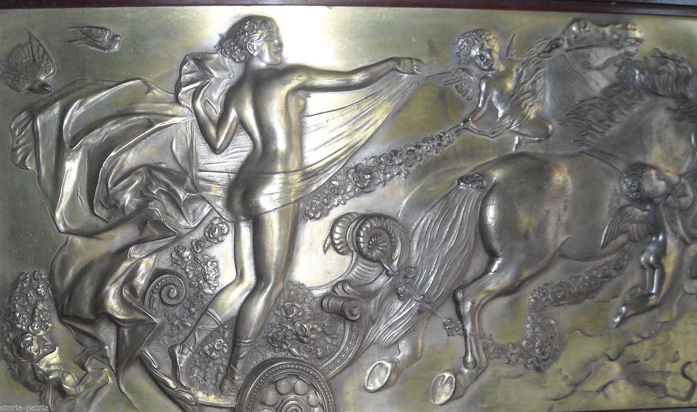 Pannello Allegorico Del Primo '900 Con Carro Di Cerere E Angeli In Metallo Argentato
