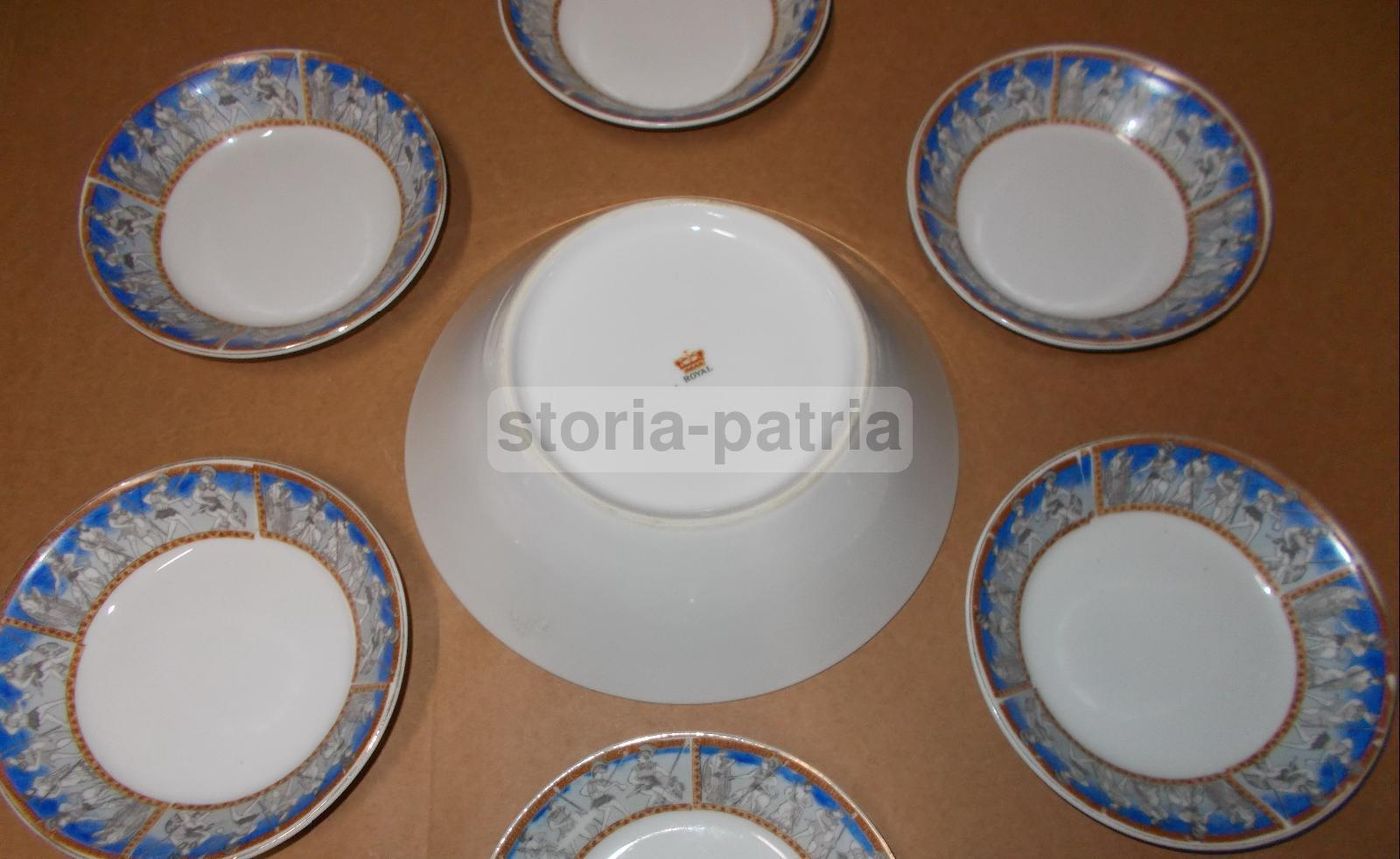 Set 7 Porcellane Royal Con Decori Mitologici E Guerrieri, Anni '60 '70