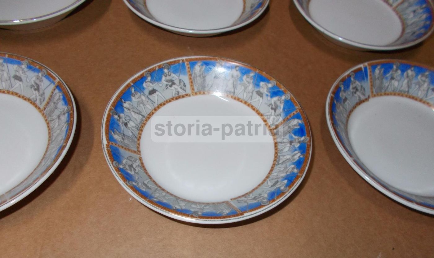Set 7 Porcellane Royal Con Decori Mitologici E Guerrieri, Anni '60 '70