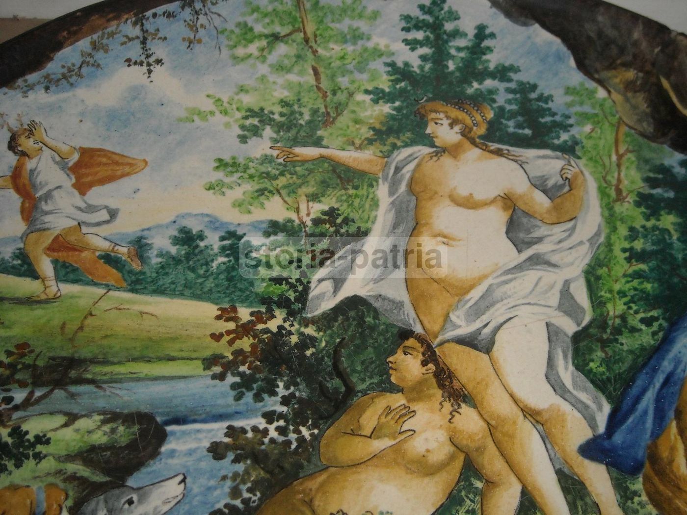 Piatto In Ceramica Con Scena Mitologica, Donne Al Bagno, XIX Secolo