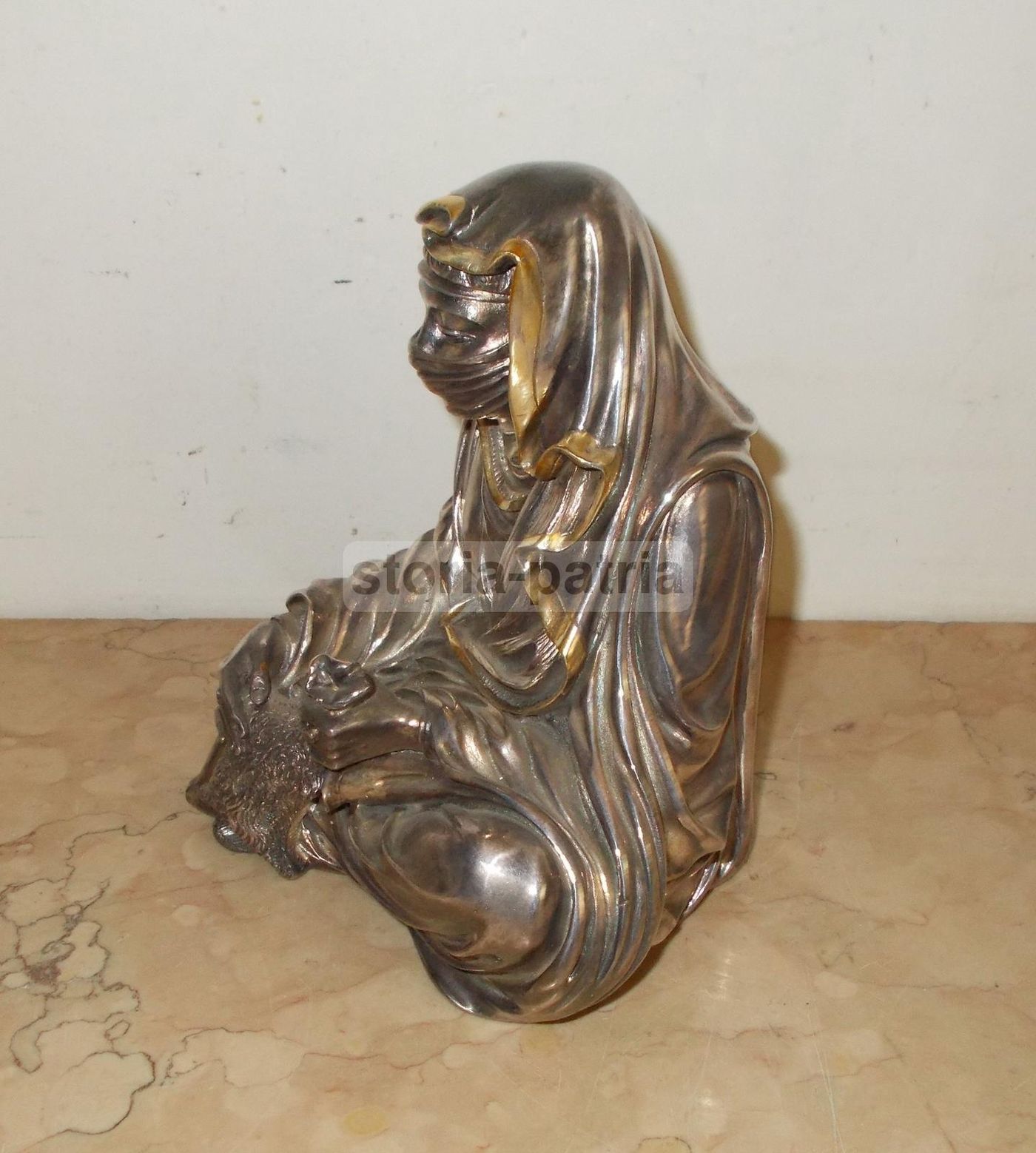 Scultura Orientalista Argentata Raffigurante Donna Araba, Firmata A. Giannelli
