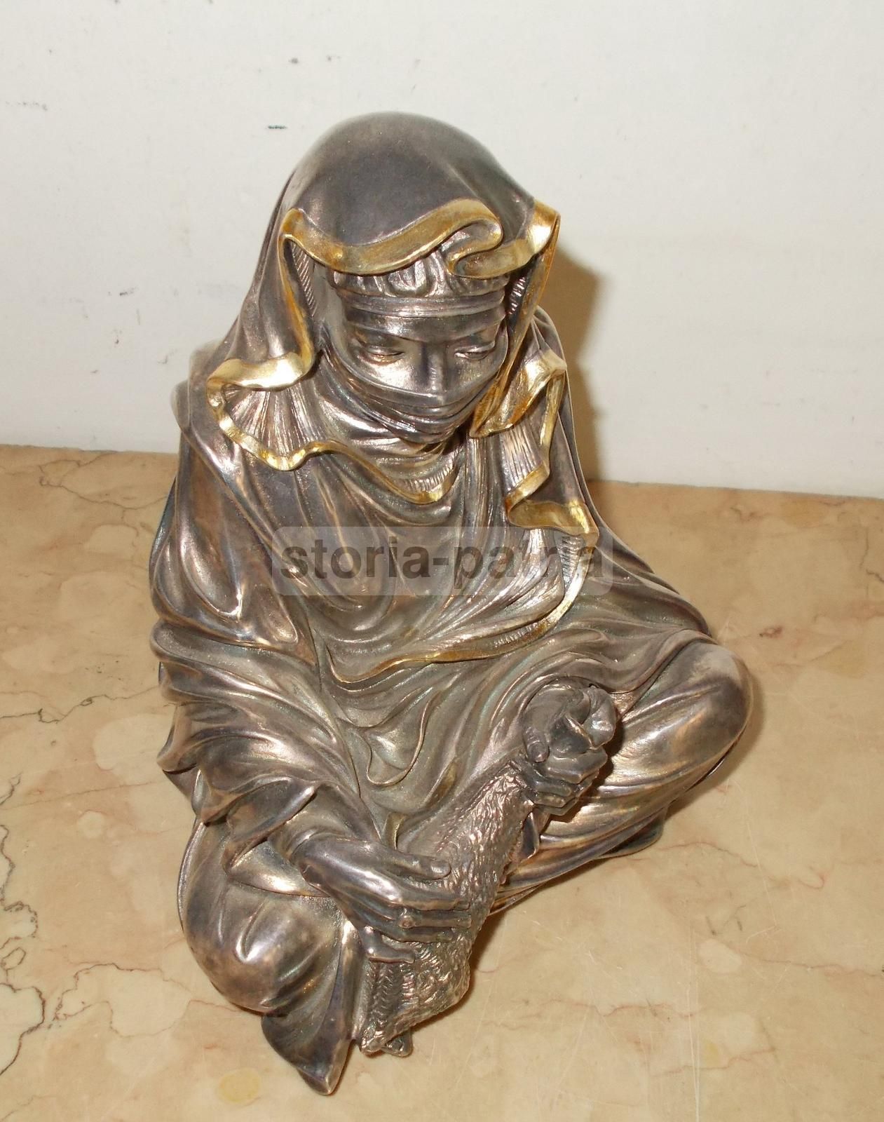 Scultura Orientalista Argentata Raffigurante Donna Araba, Firmata A. Giannelli