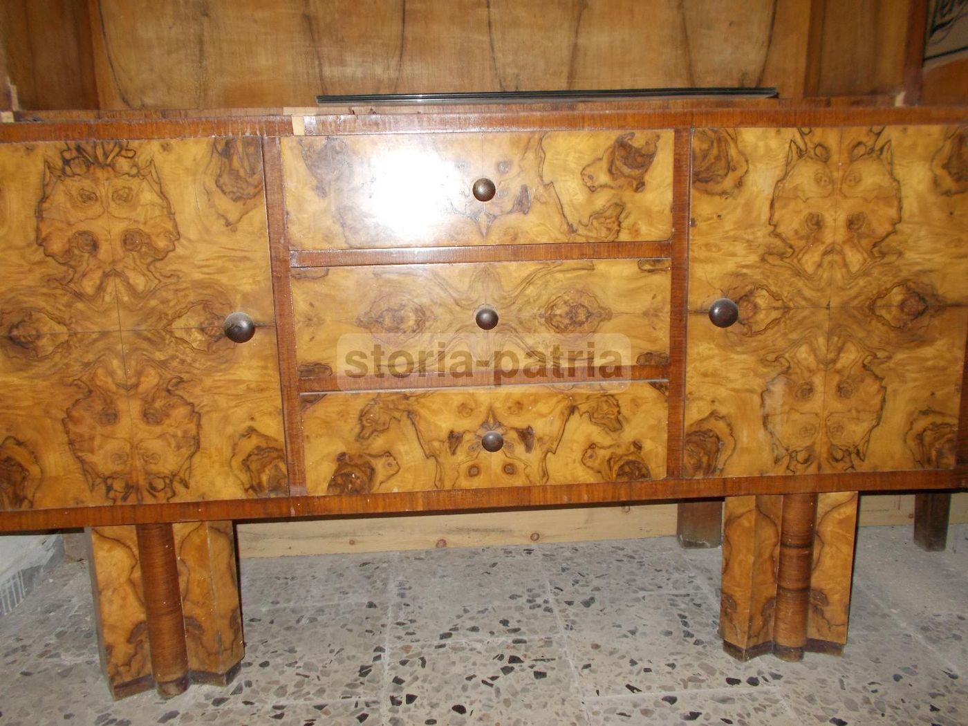 Credenza Modernariato Anni 50 60 In Radica Con Vetrina
