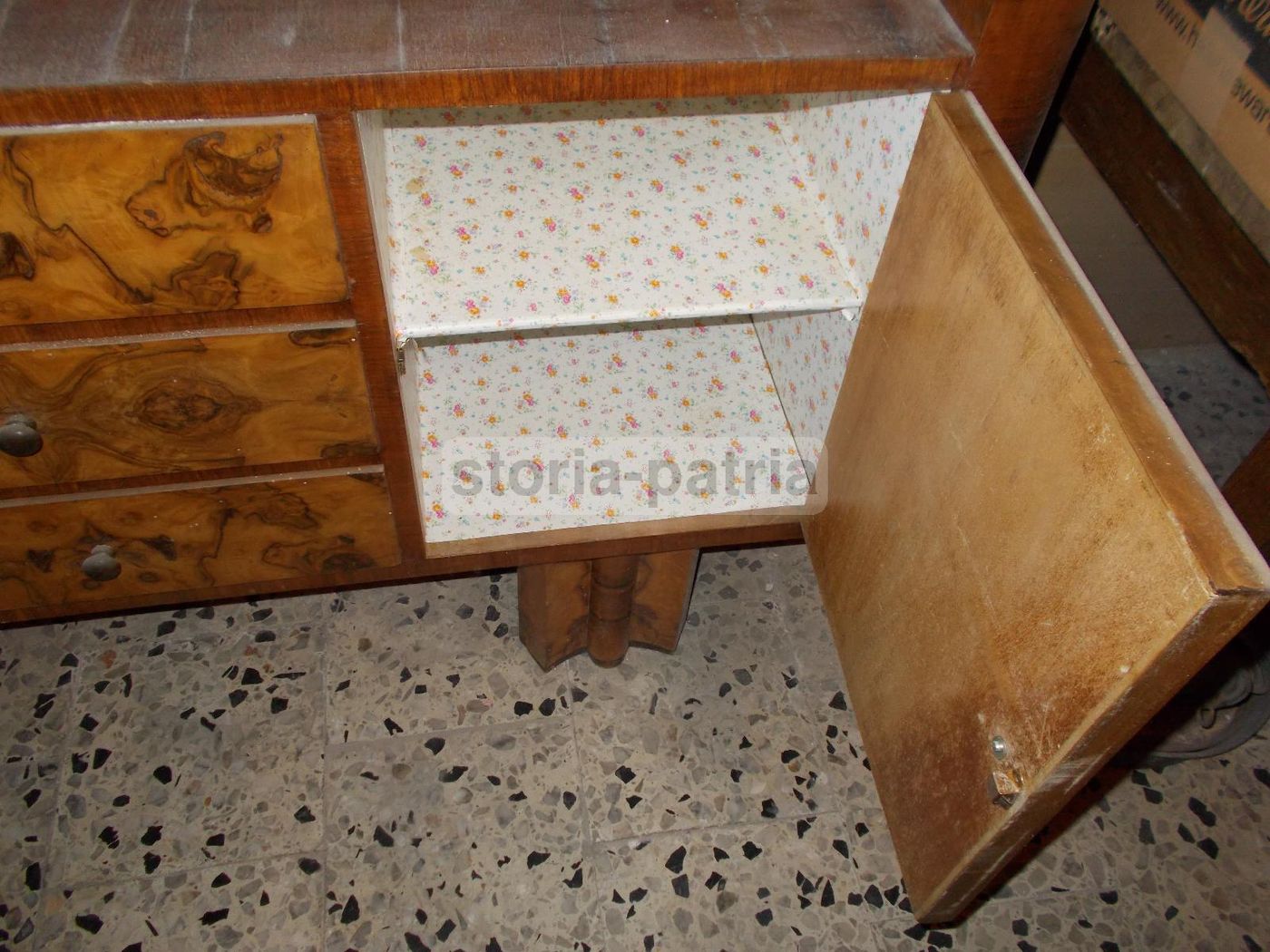 Credenza Modernariato Anni 50 60 In Radica Con Vetrina
