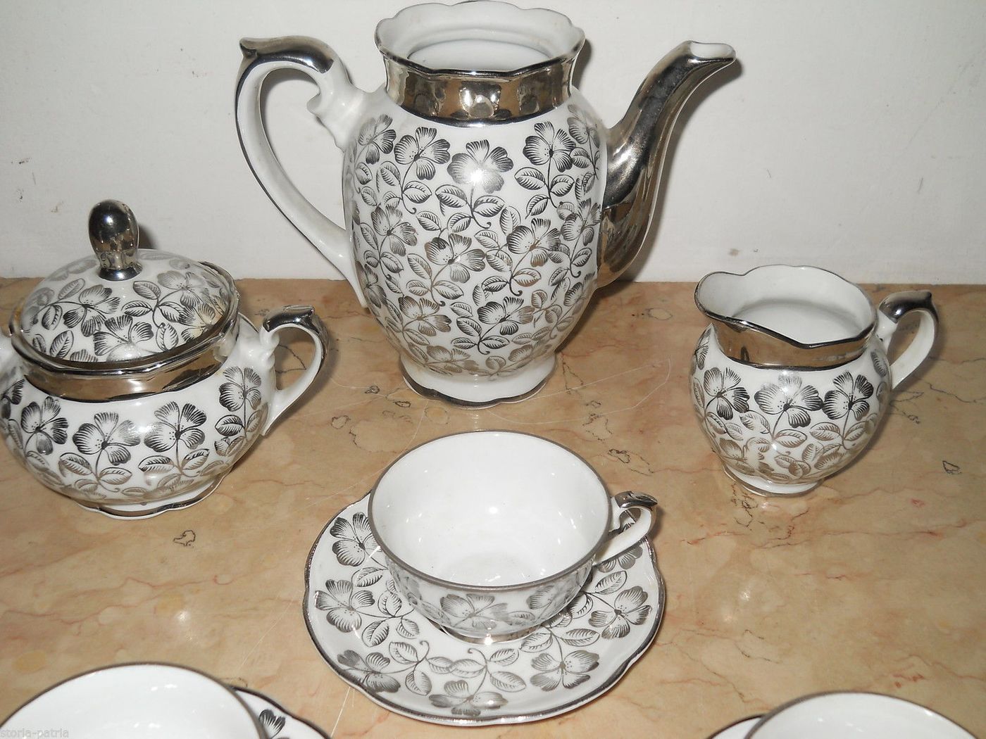 Servizio Da Caffè In Porcellana Bavaria DLF Con Decorazione Floreale In Argento