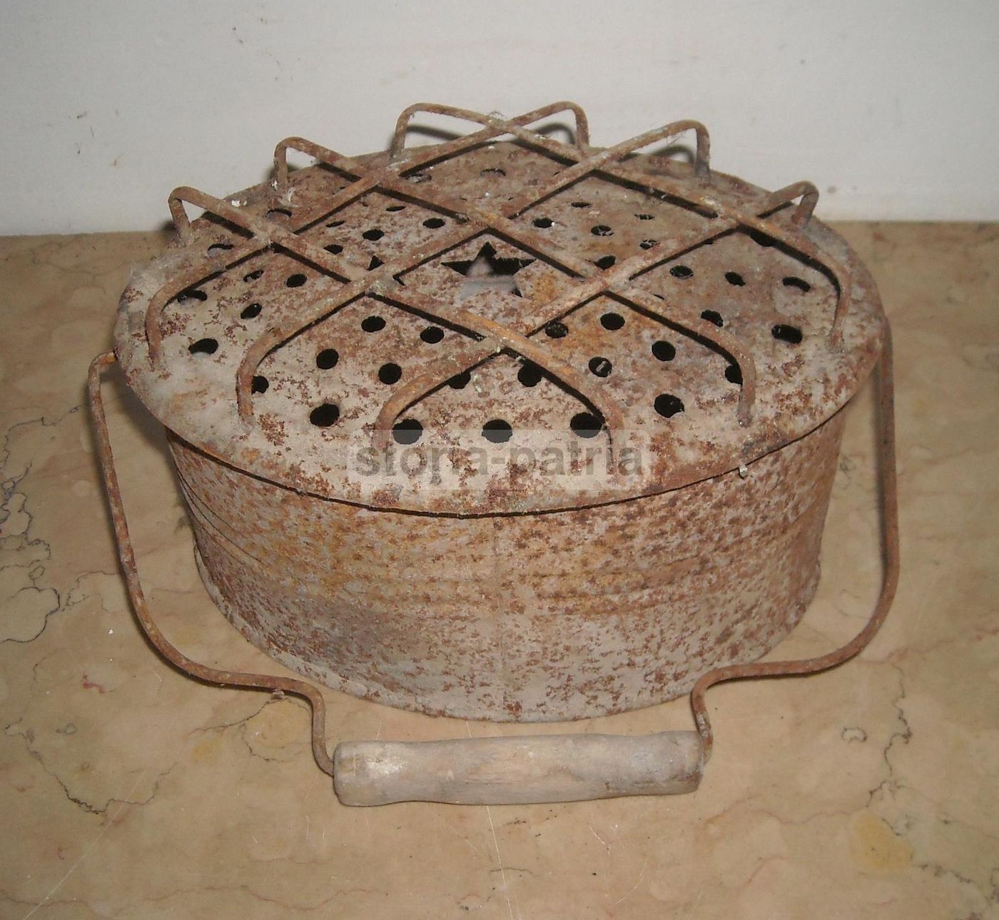 Antico Scaldaletto In Ferro Traforato, Fine '800   Inizio '900