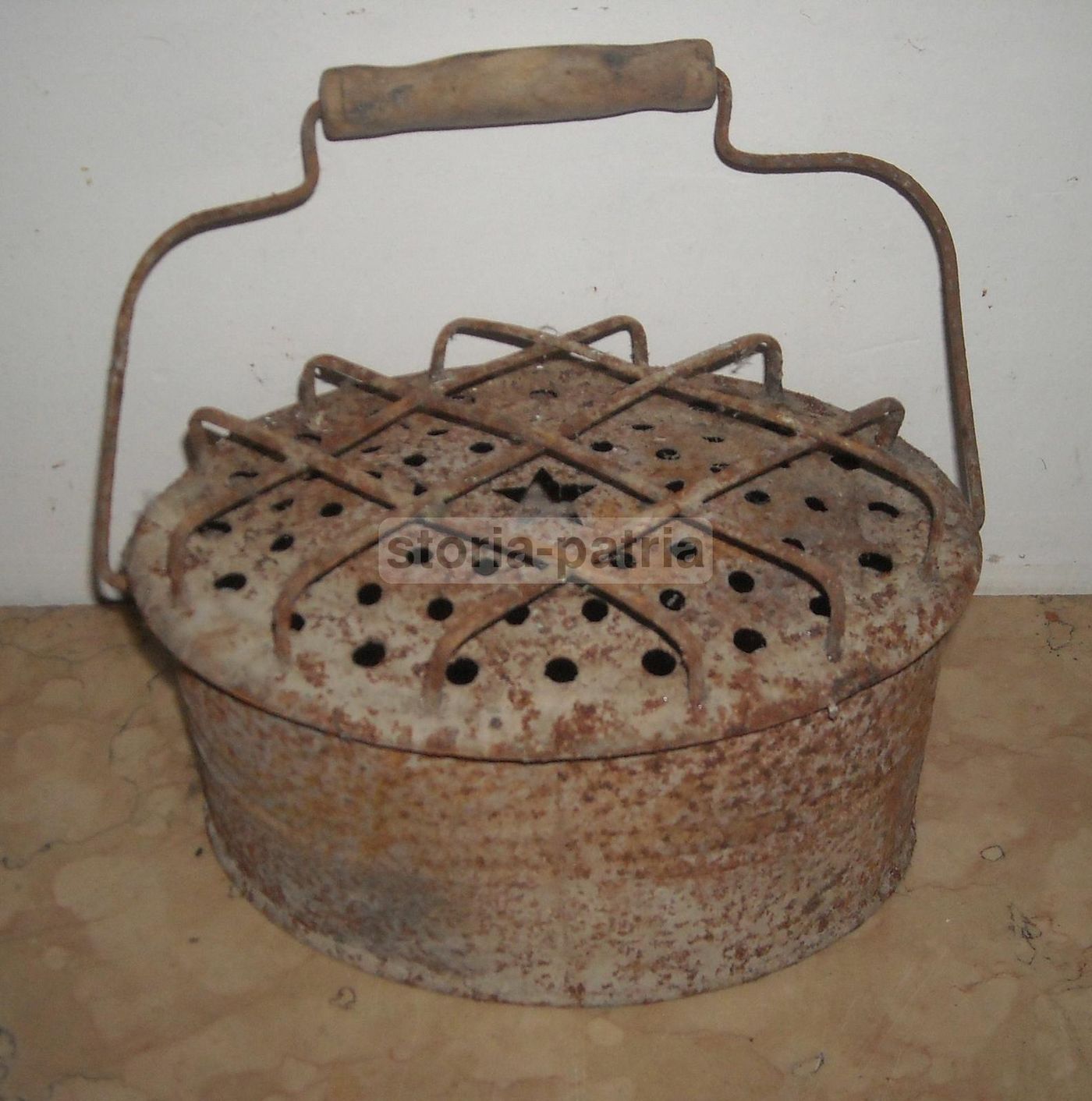 Antico Scaldaletto In Ferro Traforato, Fine '800   Inizio '900