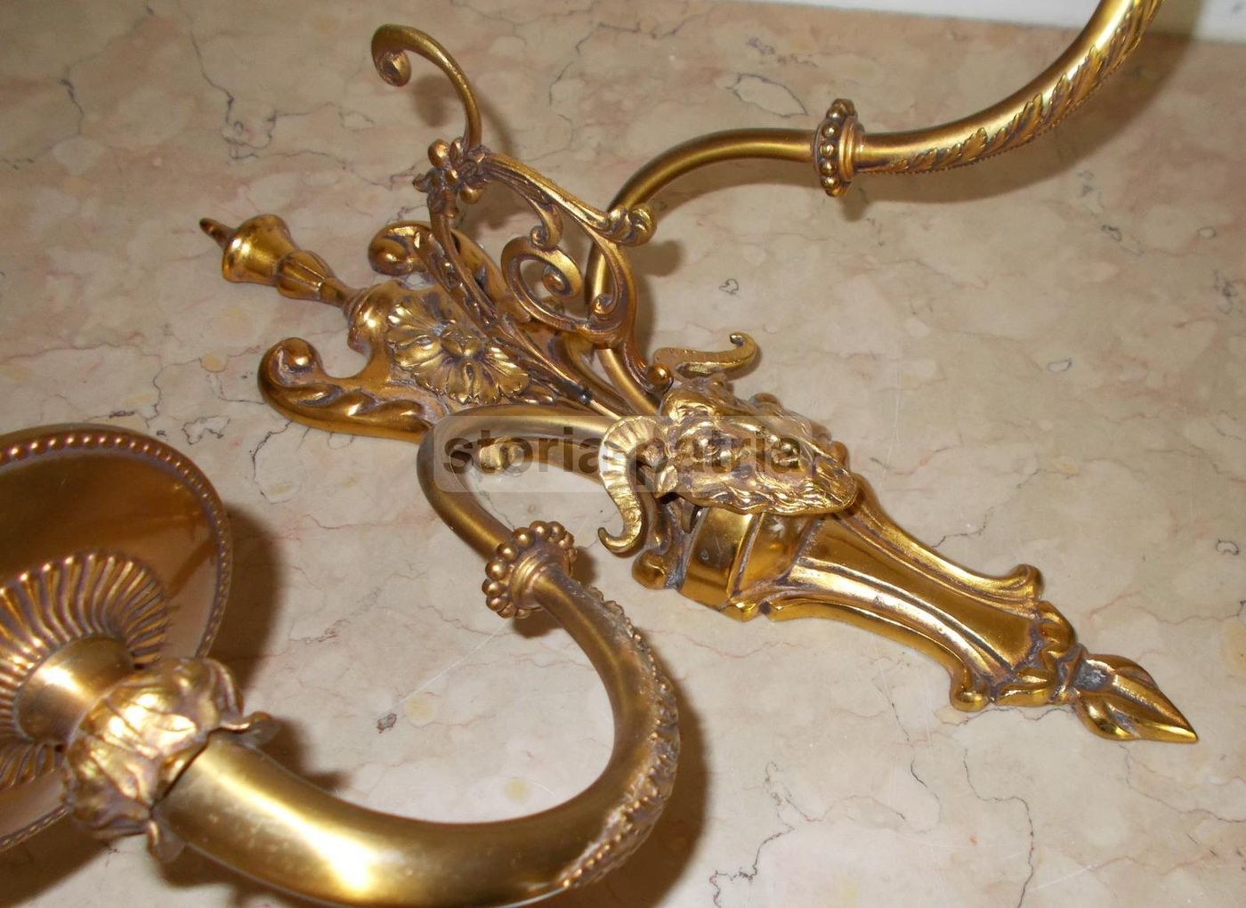 Applique Da Parete In Metallo Dorato Con Mascherone Allegorico, Anni '40 '60